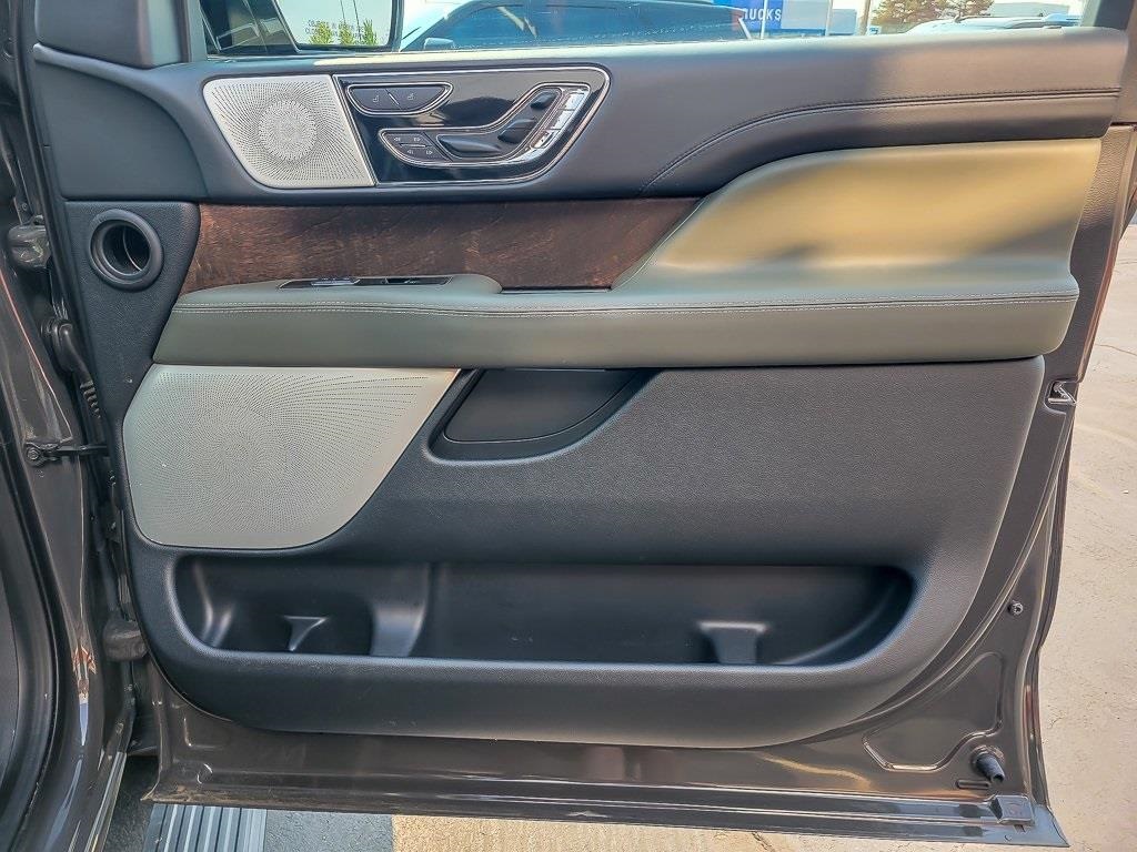 2022 Lincoln Navigator Black Label photo 20