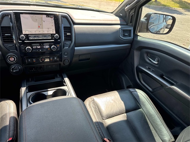 2021 Nissan Titan PRO-4X photo 17