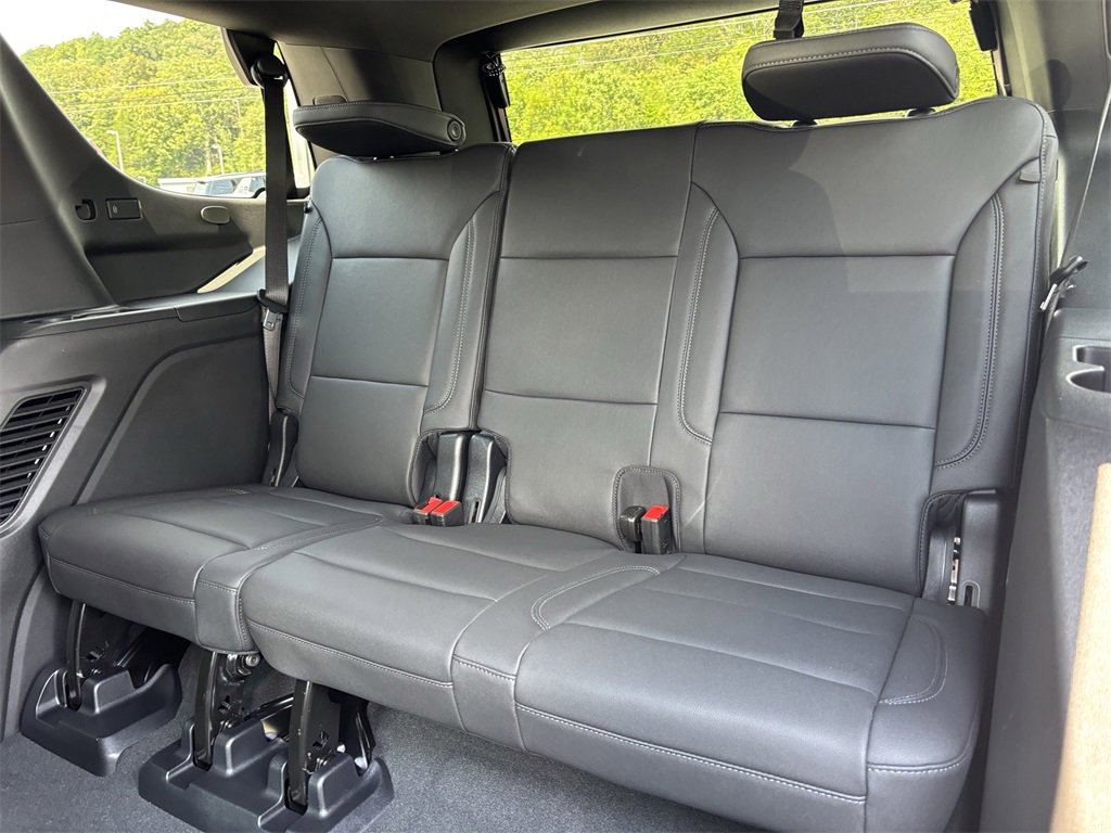 2025 Chevrolet Tahoe LT photo 14