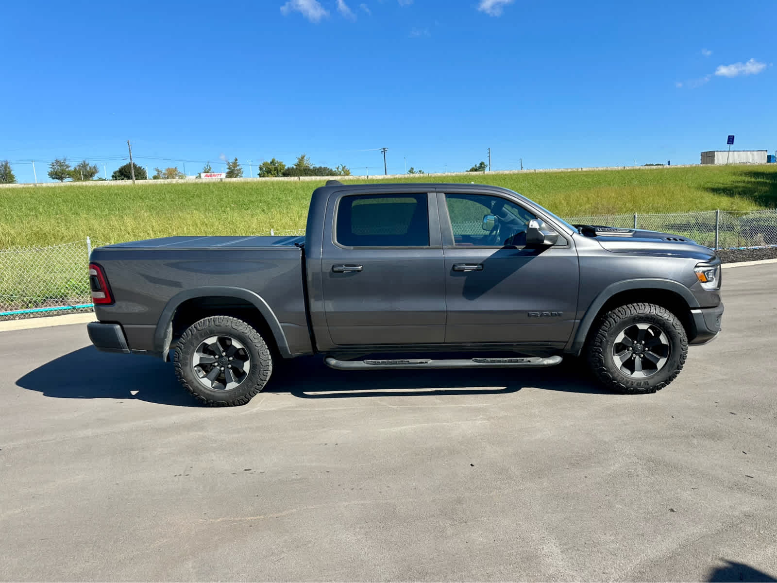 2019 Ram 1500 Rebel photo 4