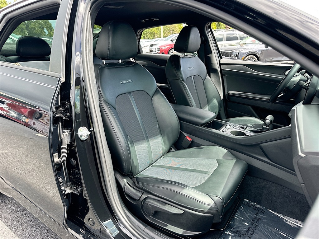 2022 Kia K5 GT-Line photo 24