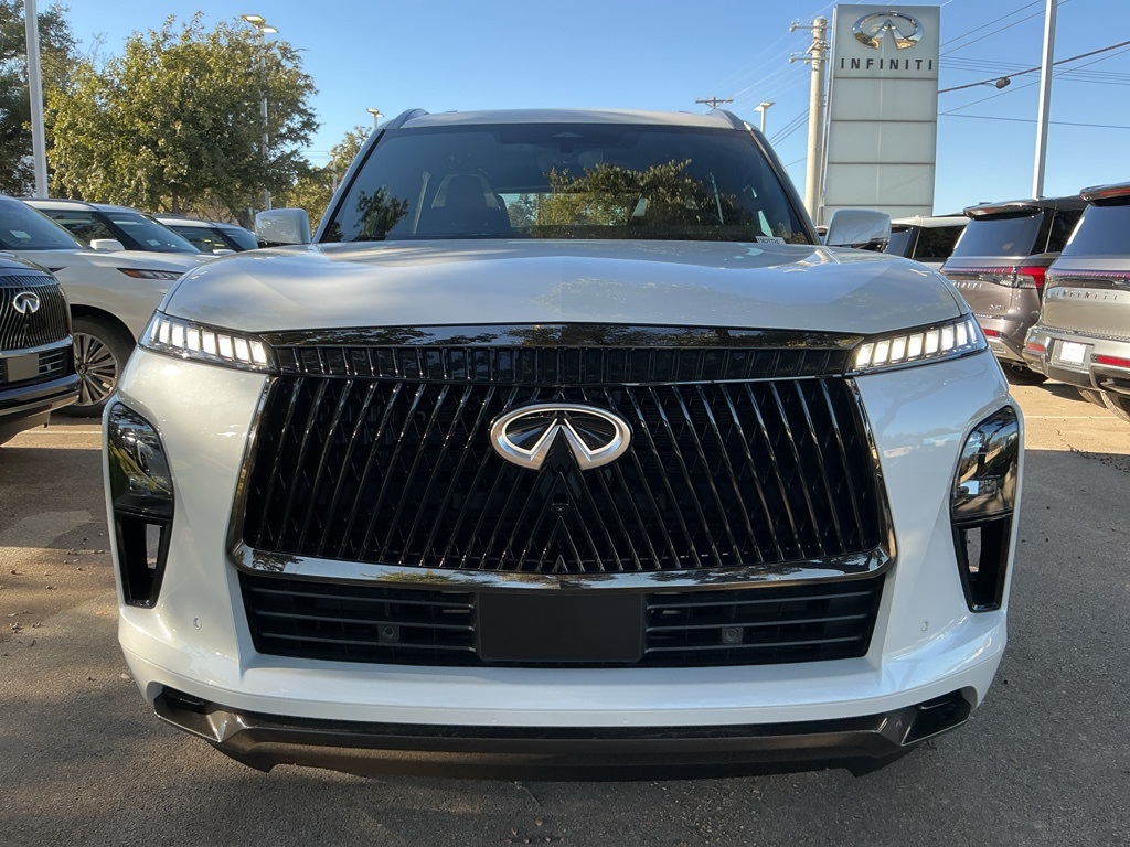2026 Infiniti QX80 photo 2