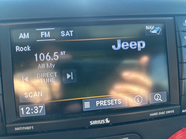 2018 Jeep Wrangler Unlimited Sahara photo 13