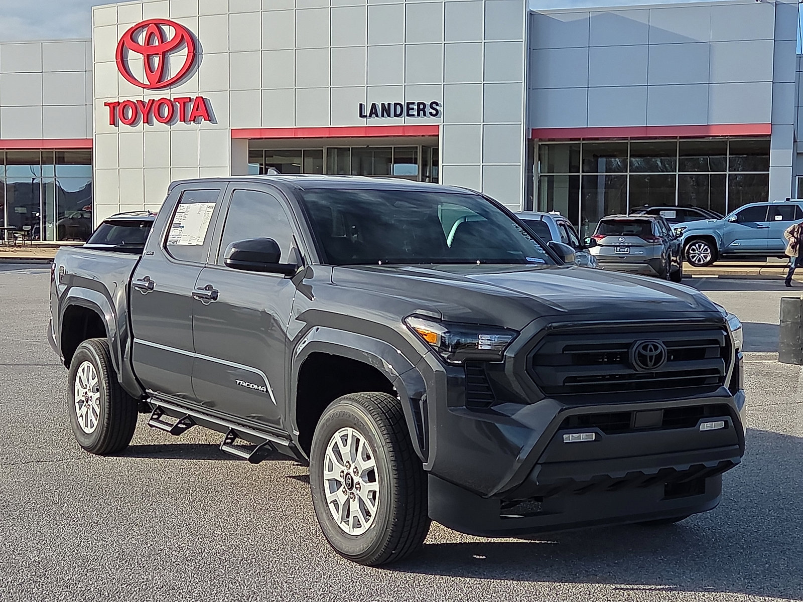 2025 Toyota Tacoma SR5's photo