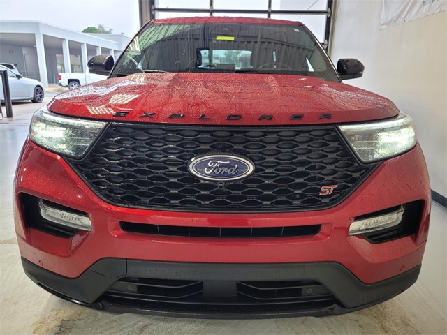 2021 Ford Explorer ST photo 12