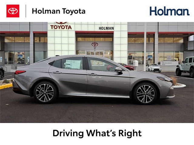 2026 Toyota Camry XLE's photo