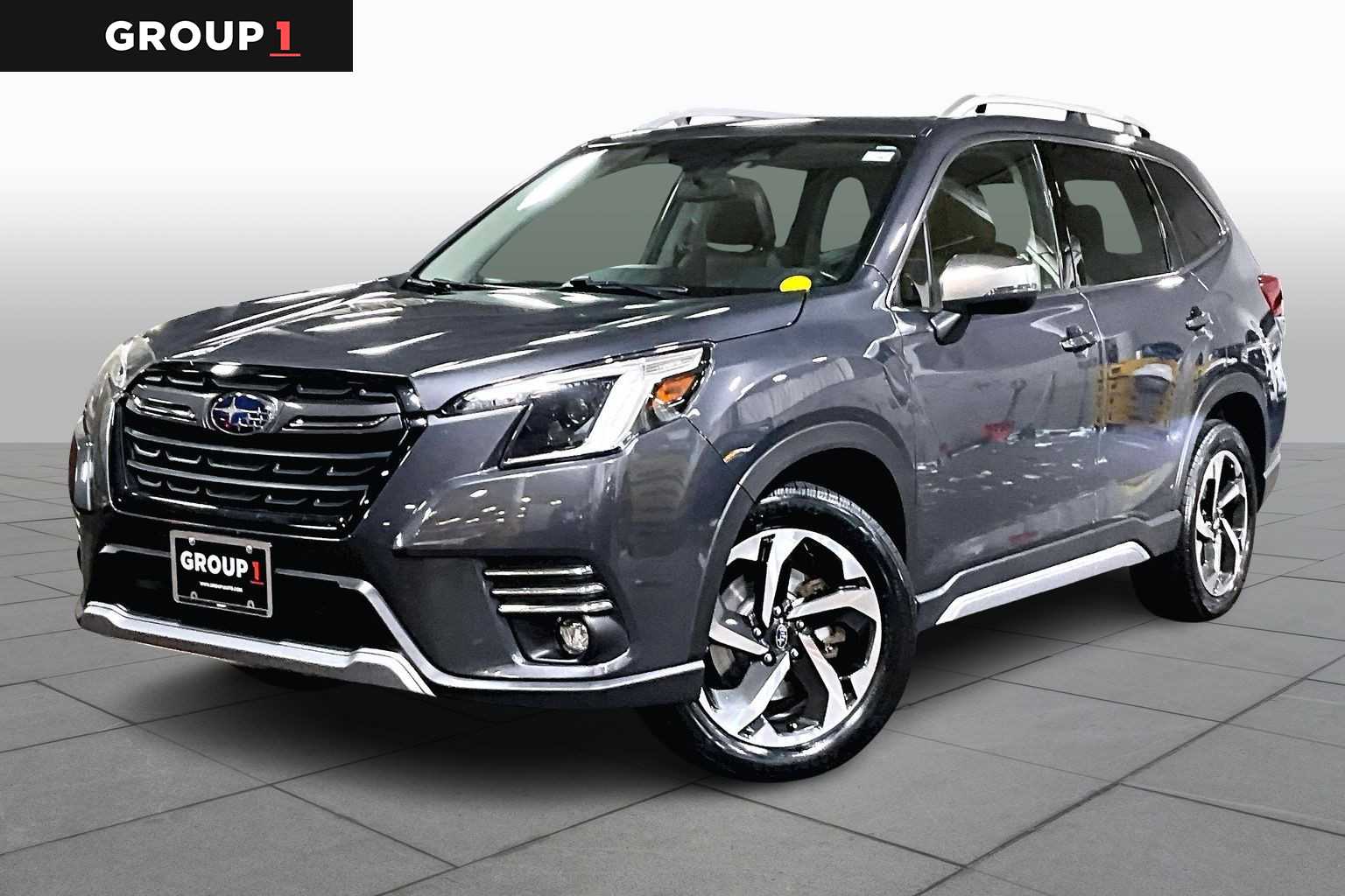 2022 Subaru Forester Touring's photo