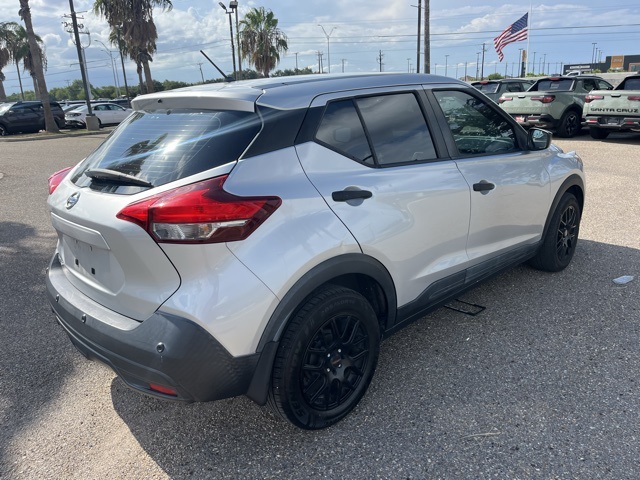 2020 Nissan Kicks S photo 4
