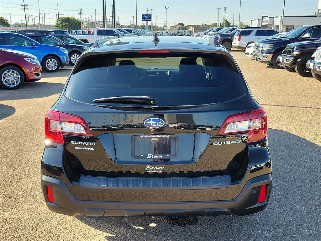 2018 Subaru Outback Touring photo 9