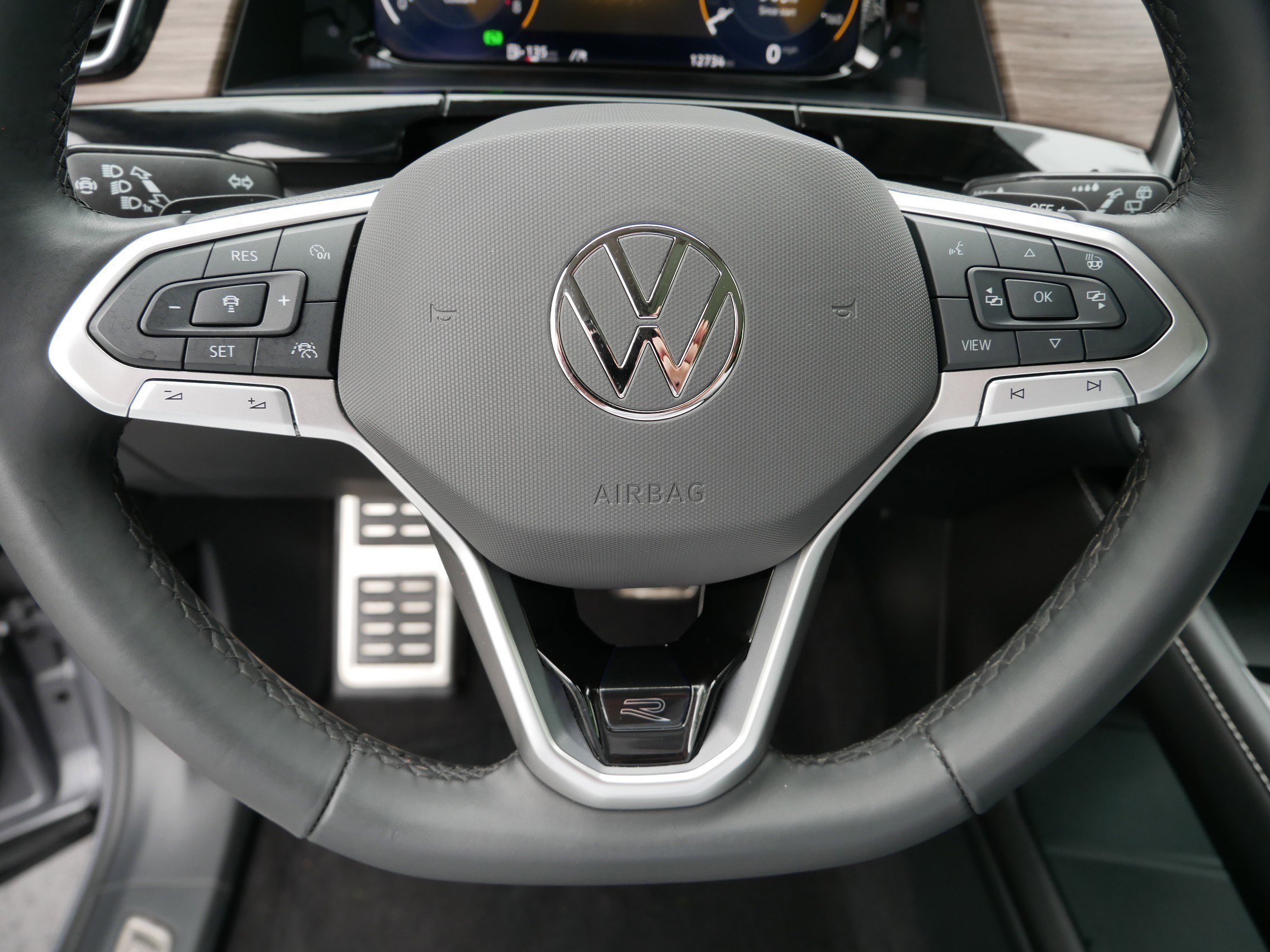 2024 Volkswagen Atlas SEL Premium R-Line photo 22