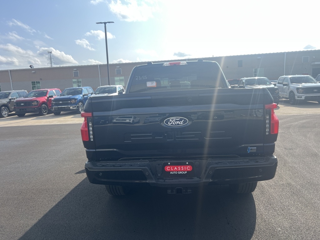 2025 Ford F-150 Lightning photo 5