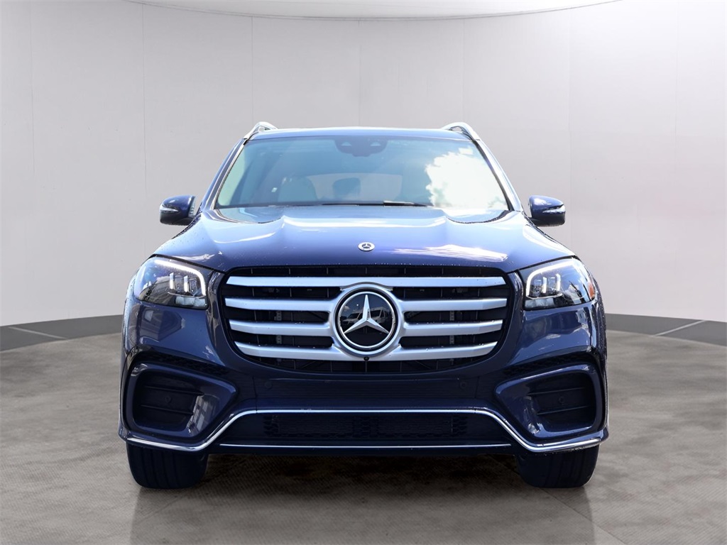 2025 Mercedes Benz GLS 450 4MATIC photo 2