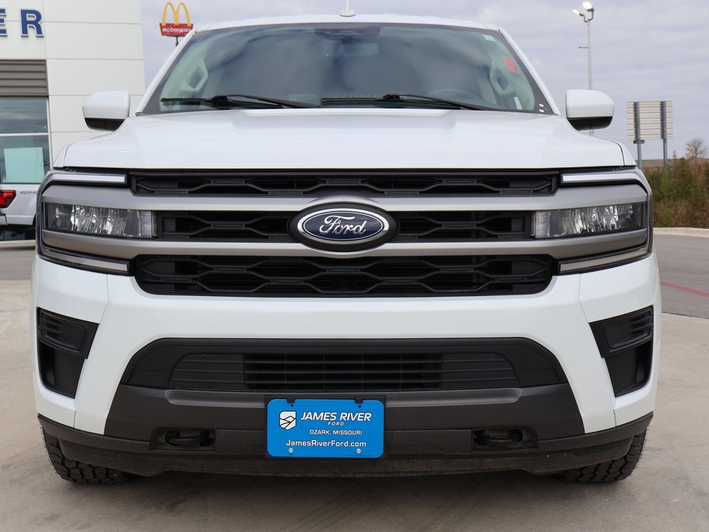 2023 Ford Expedition XLT photo 3