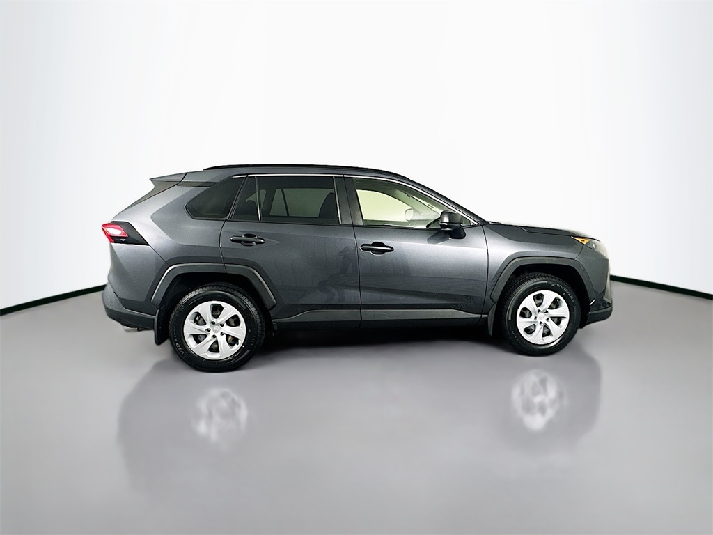 2019 Toyota RAV4 LE photo 12