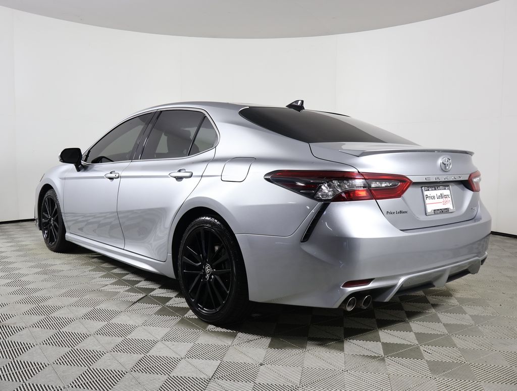 2022 Toyota Camry XSE photo 3