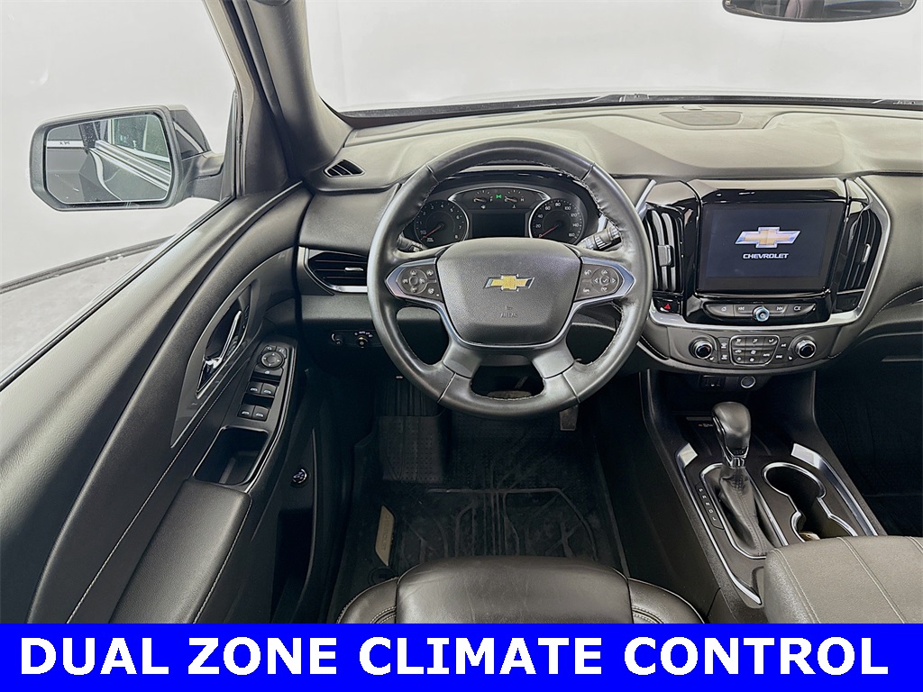 2023 Chevrolet Traverse Leather photo 3