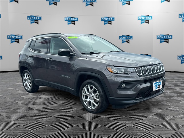 2022 Jeep Compass Latitude Lux photo 7