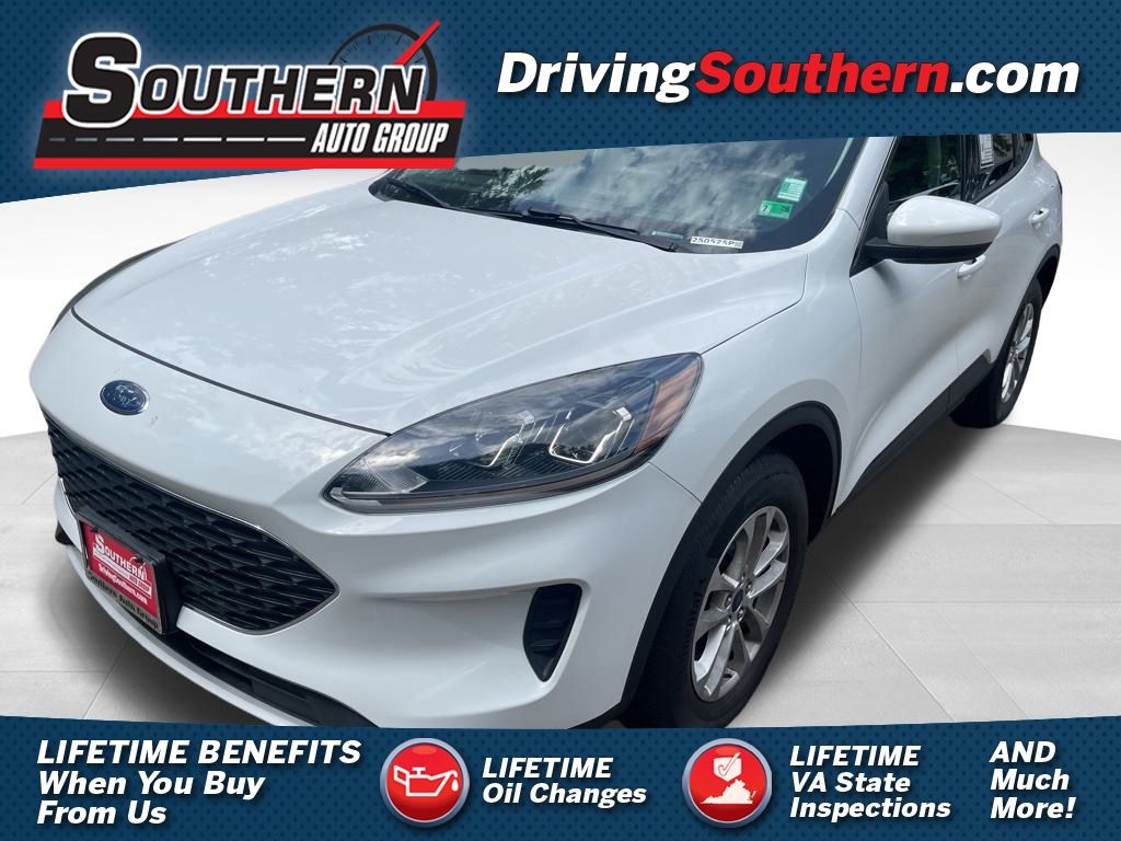 2021 Ford Escape SE's photo