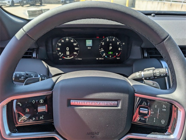2025 Land Rover Discovery Sport SE photo 8