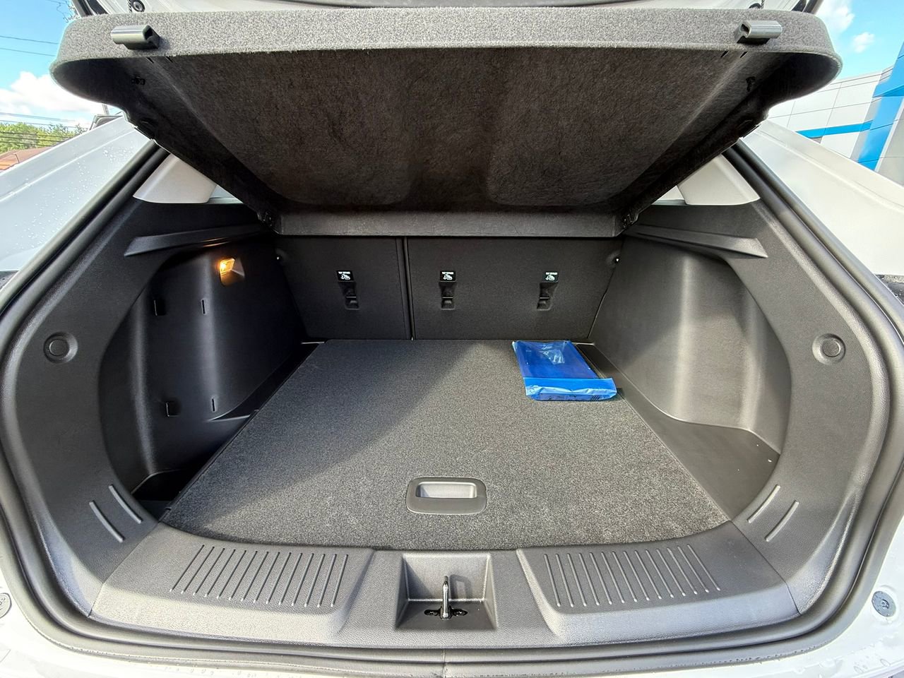 2025 Chevrolet Trax LT photo 26