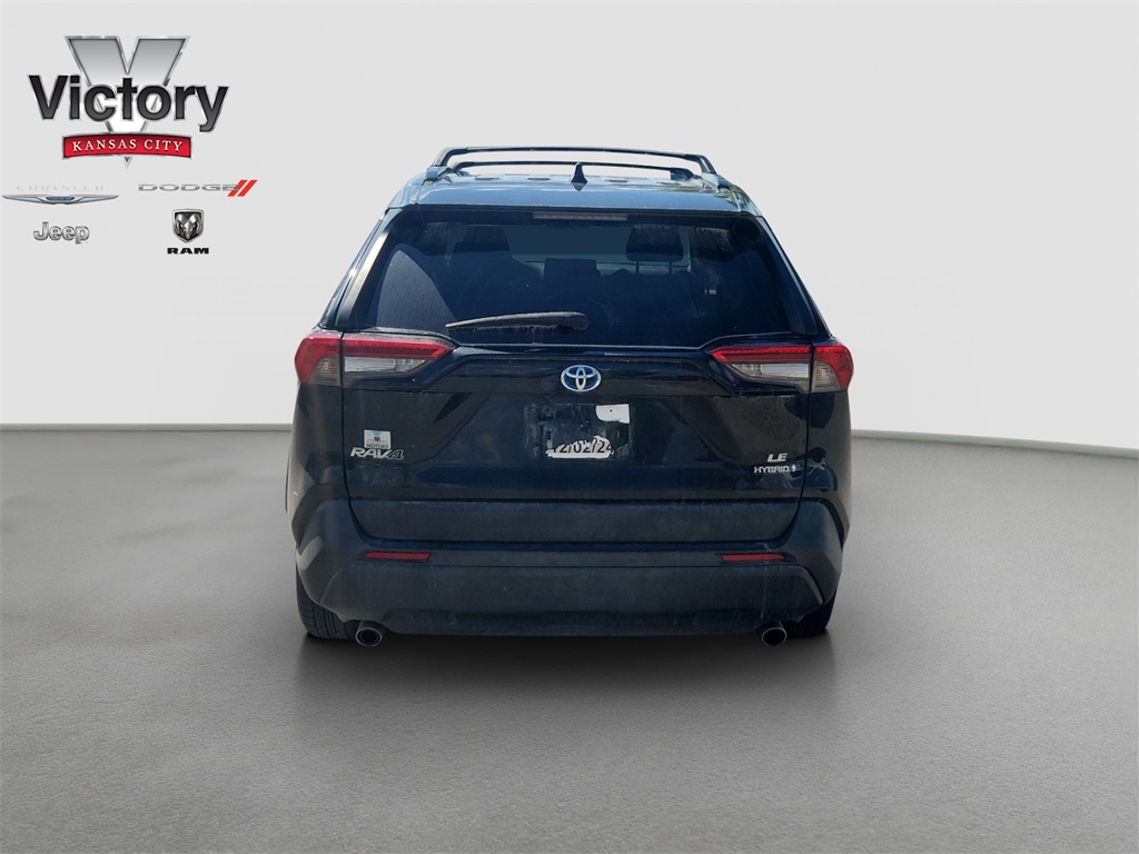 2020 Toyota RAV4 Hybrid LE photo 4
