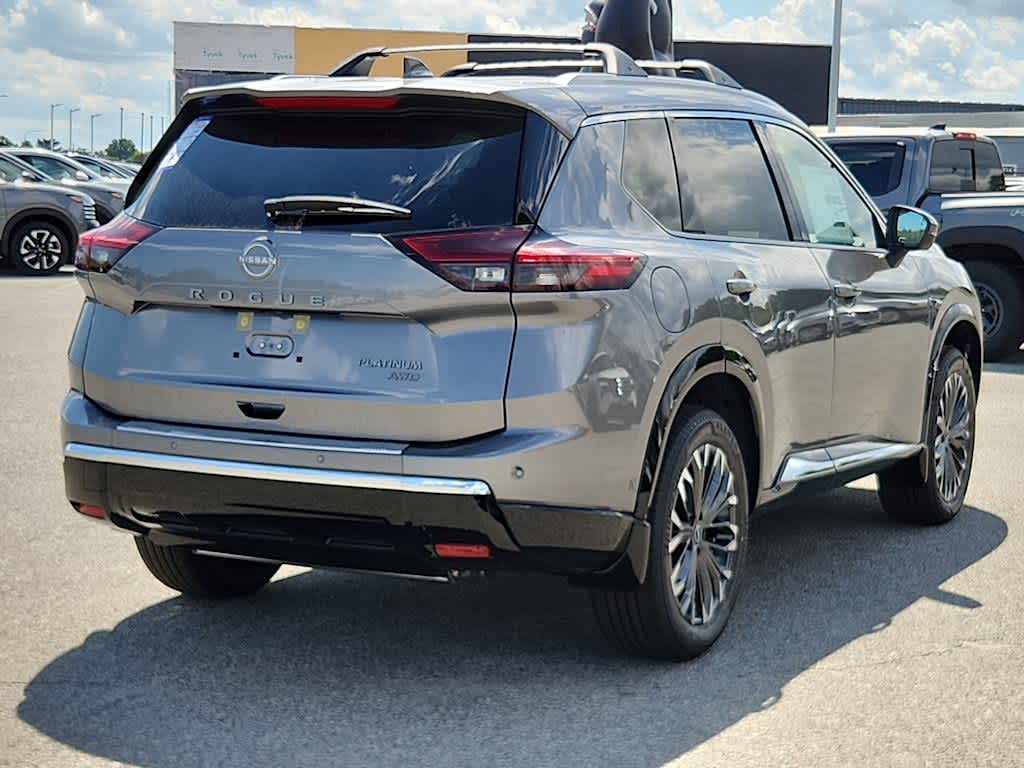 2026 Nissan Rogue Platinum photo 3
