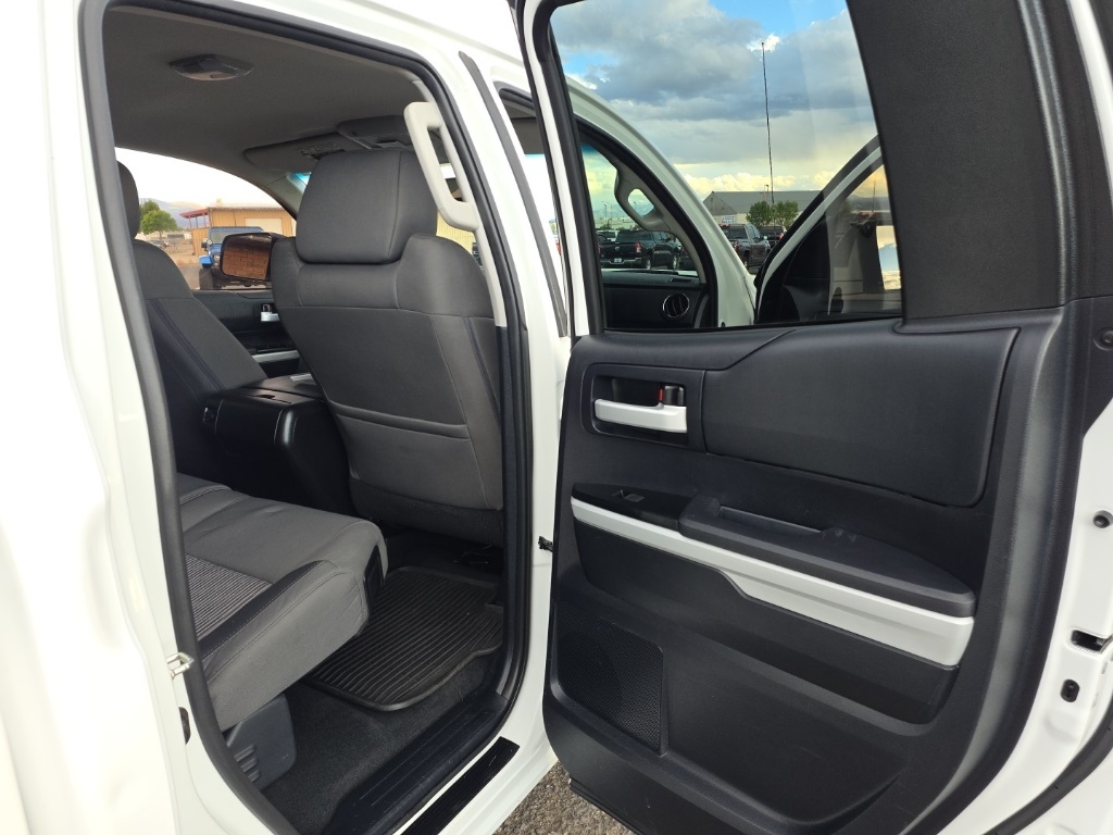 2014 Toyota Tundra SR5 photo 31