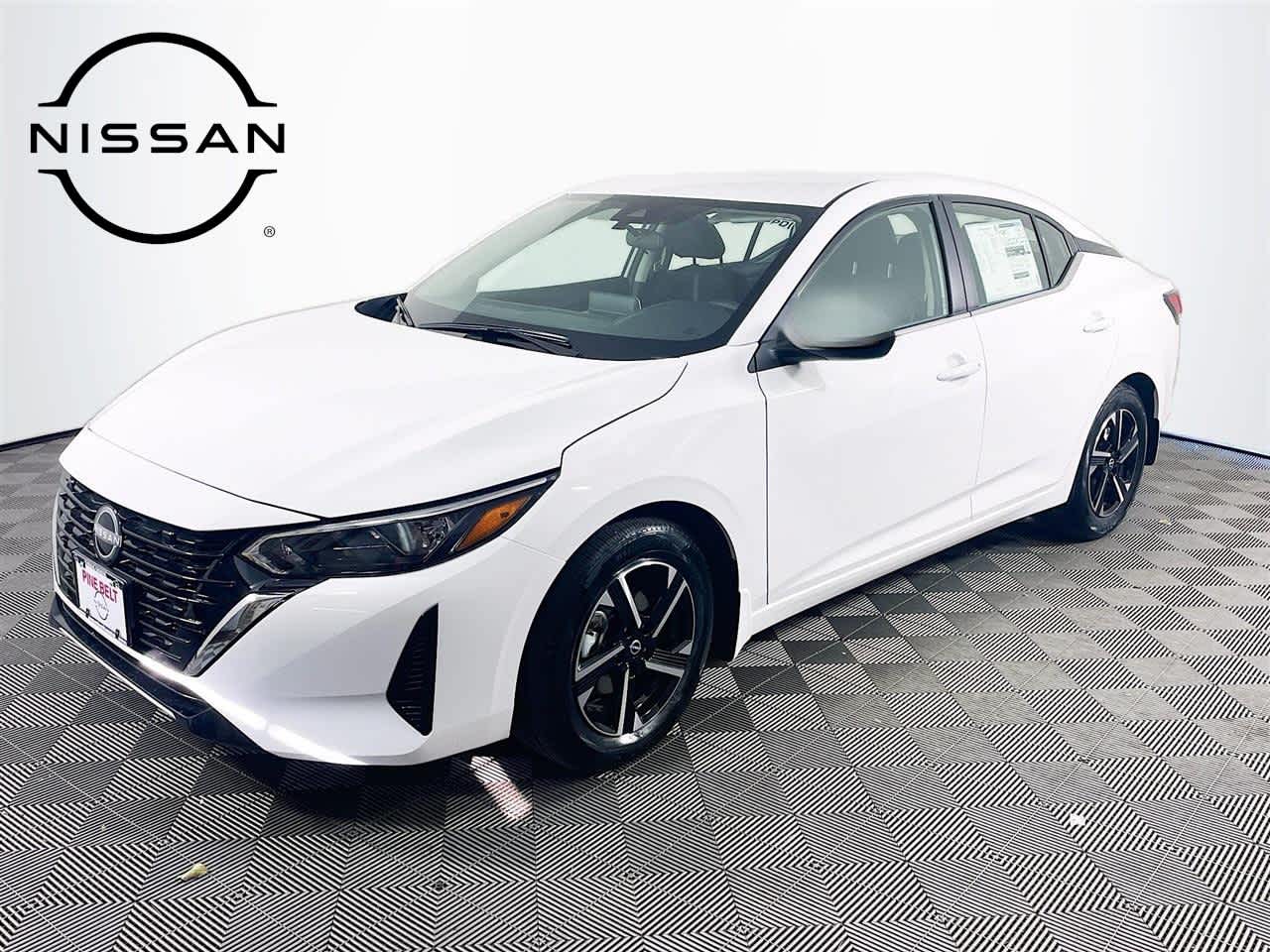 2025 Nissan Sentra SV's photo