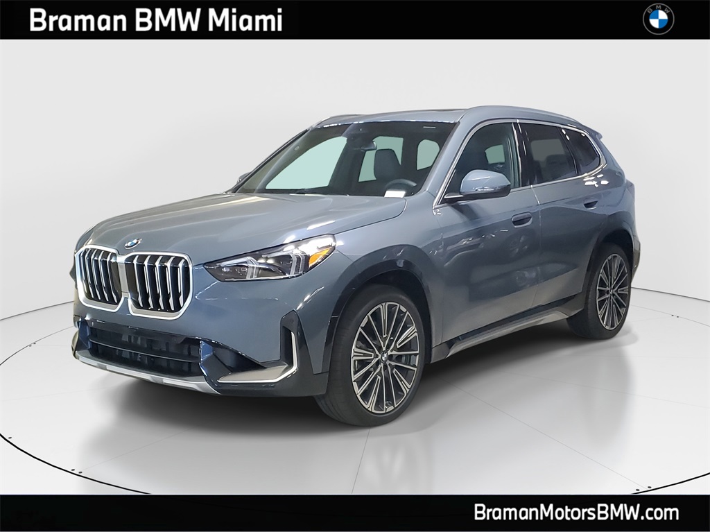 2026 BMW X1 28i's photo