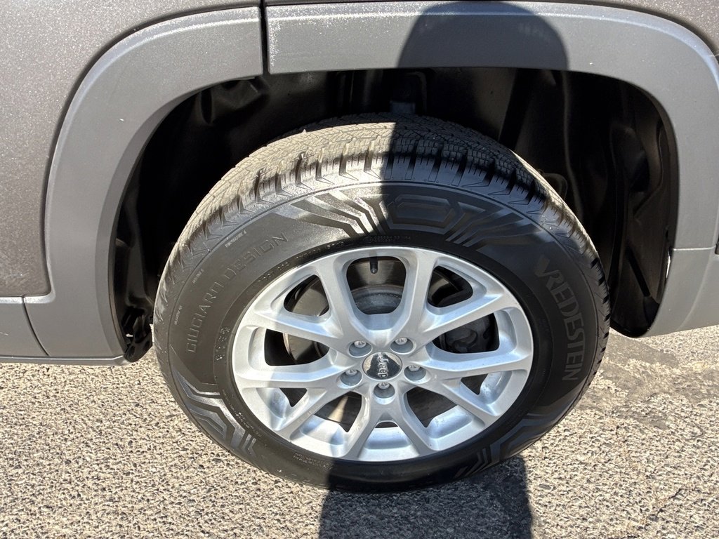 2014 Jeep Cherokee Latitude photo 17