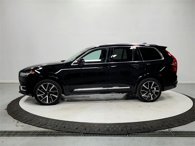 2024 Volvo XC90 Plus photo 2