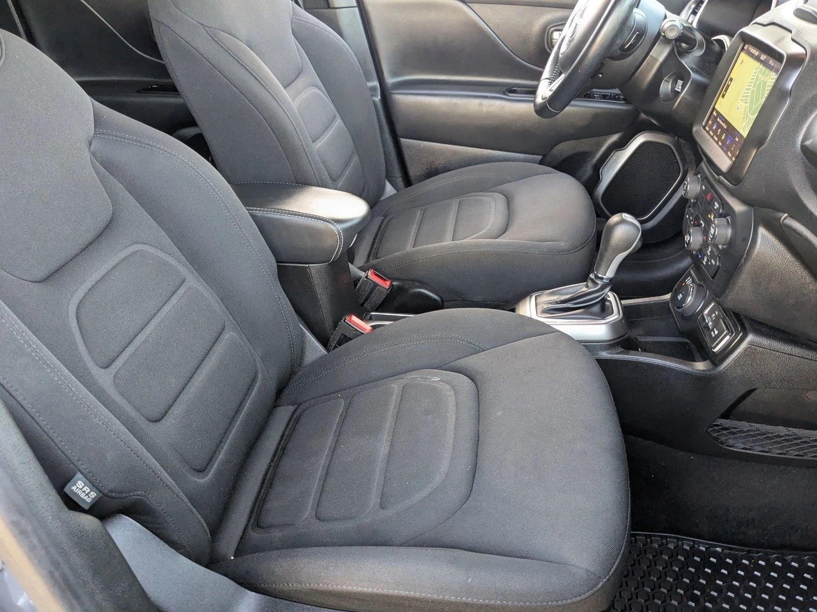 2022 Jeep Renegade Latitude photo 17