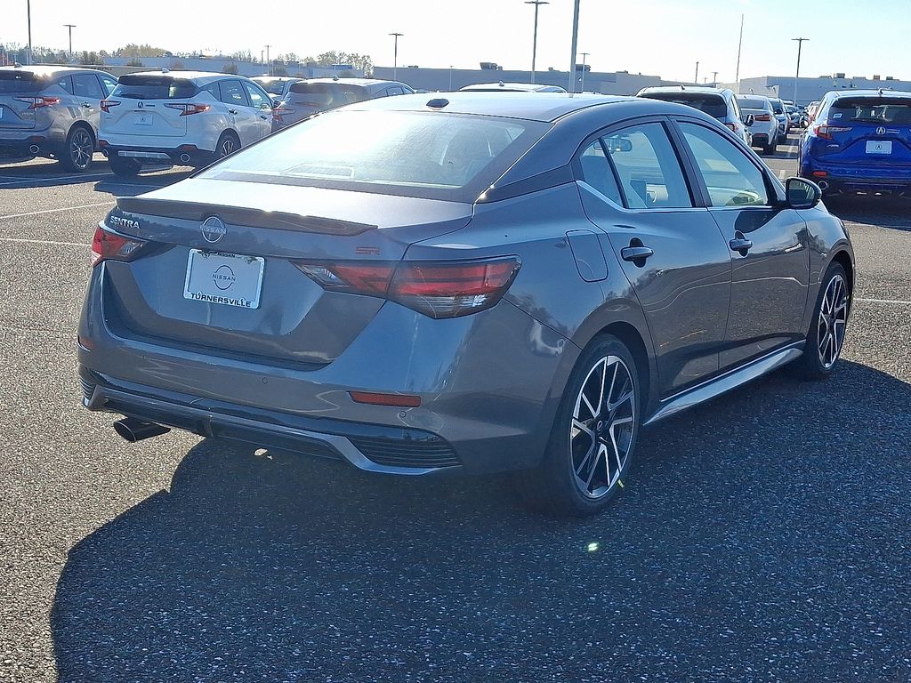 2025 Nissan Sentra SR photo 4
