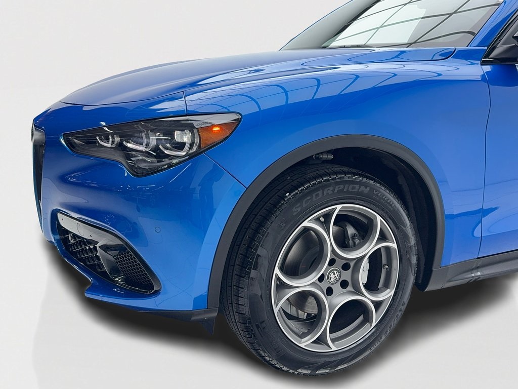 2025 Alfa Romeo Stelvio Sprint Base photo 6