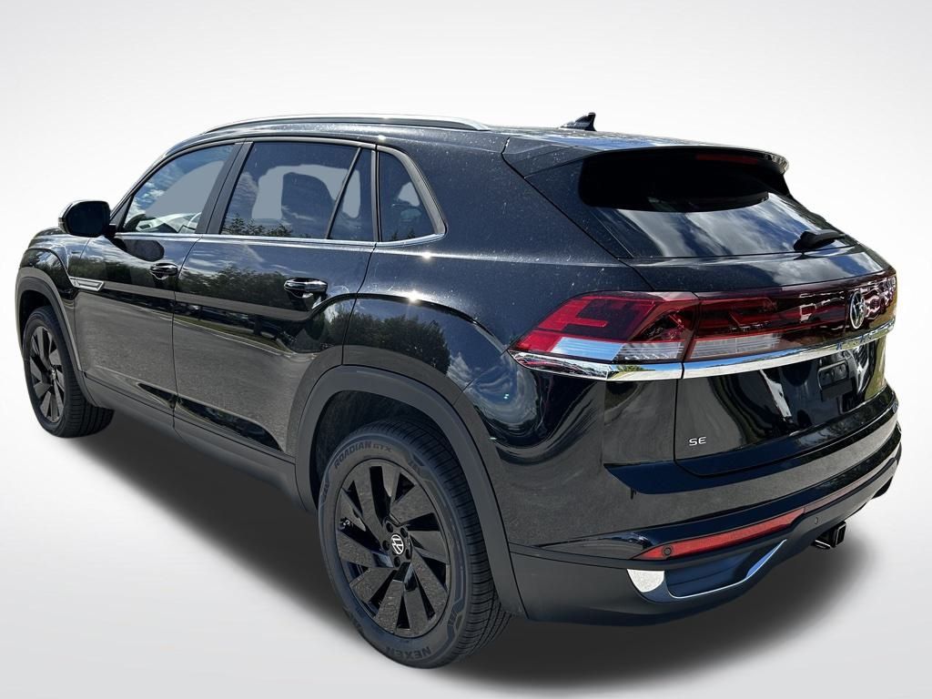 2026 Volkswagen Atlas Cross Sport SE Technology photo 2