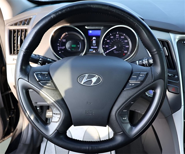 2015 Hyundai Sonata Hybrid Limited photo 9