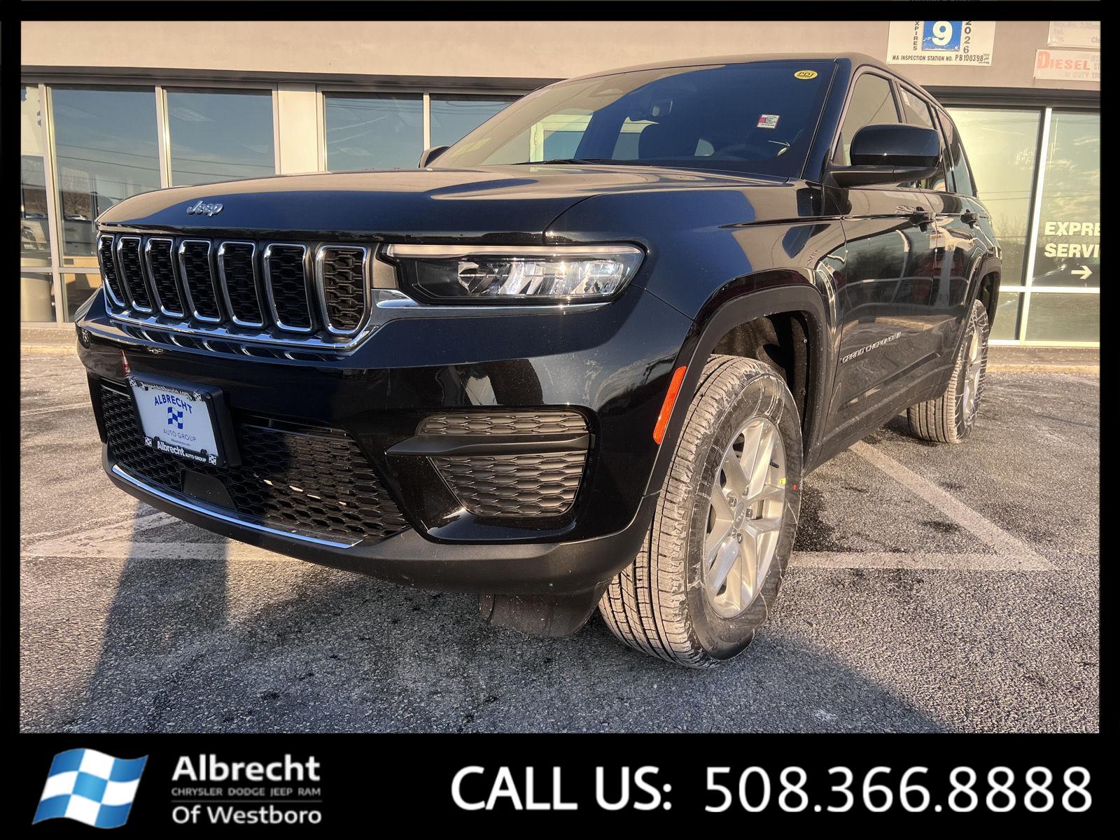2025 Jeep Grand Cherokee Laredo's photo