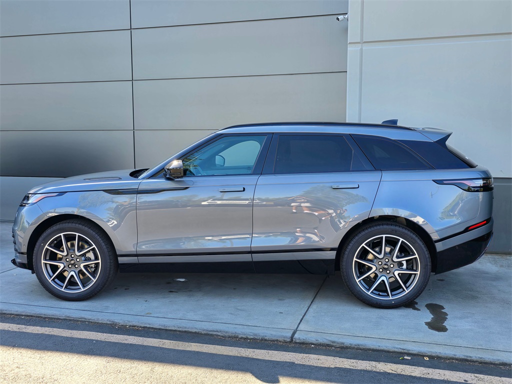 2026 Land Rover Range Rover Velar SE photo 4