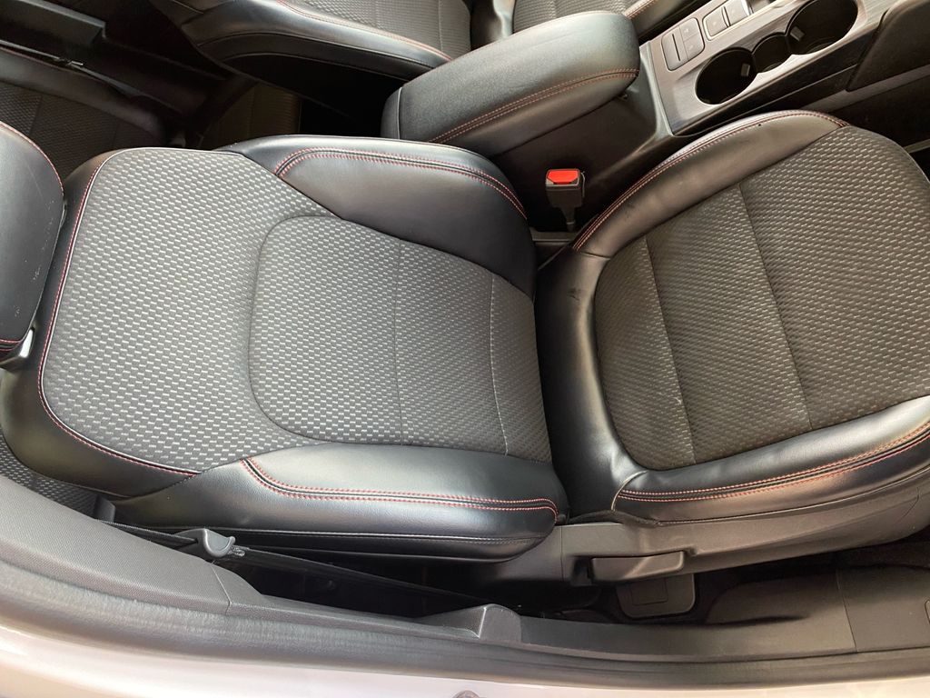 2023 Ford Escape ST-Line photo 13