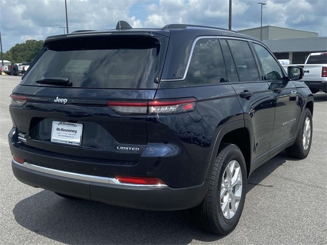 2023 Jeep Grand Cherokee Limited photo 3