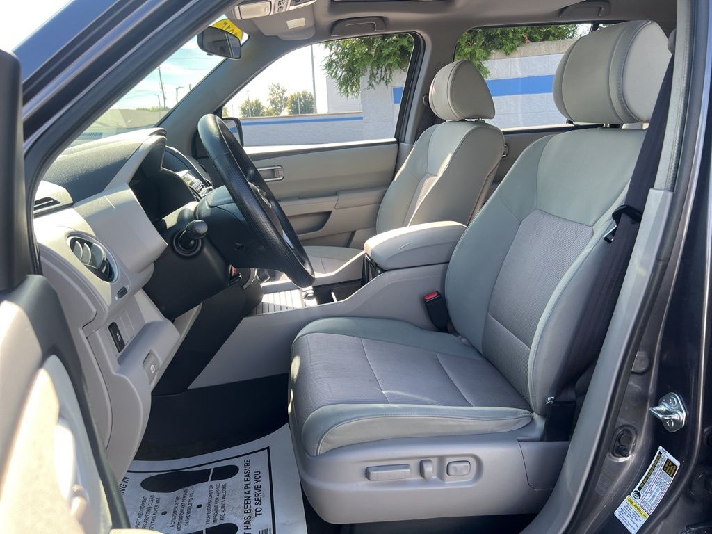 2015 Honda Pilot SE photo 17