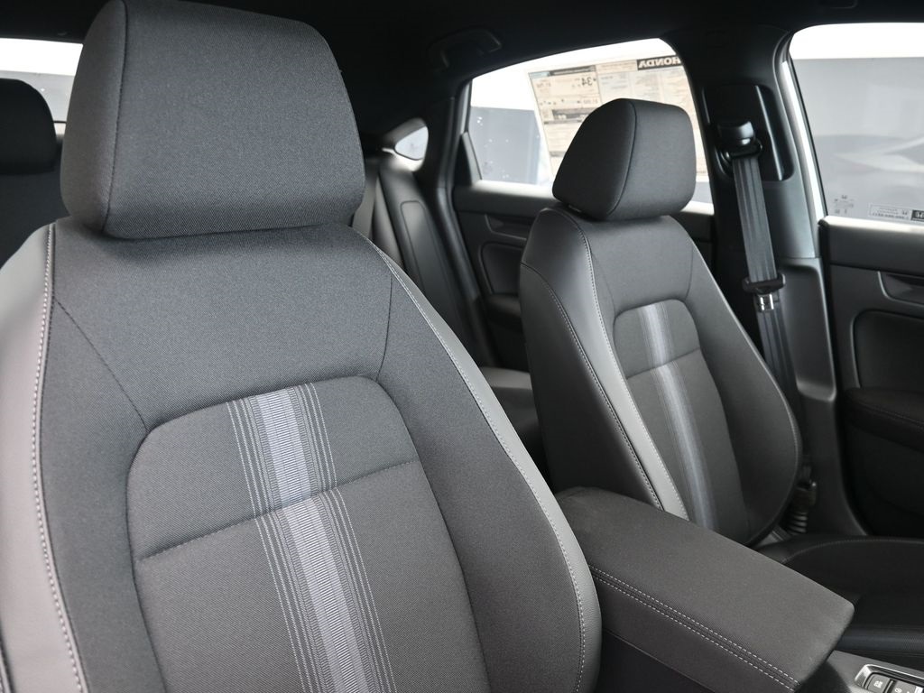 2025 Honda Civic Hatchback Sport photo 29