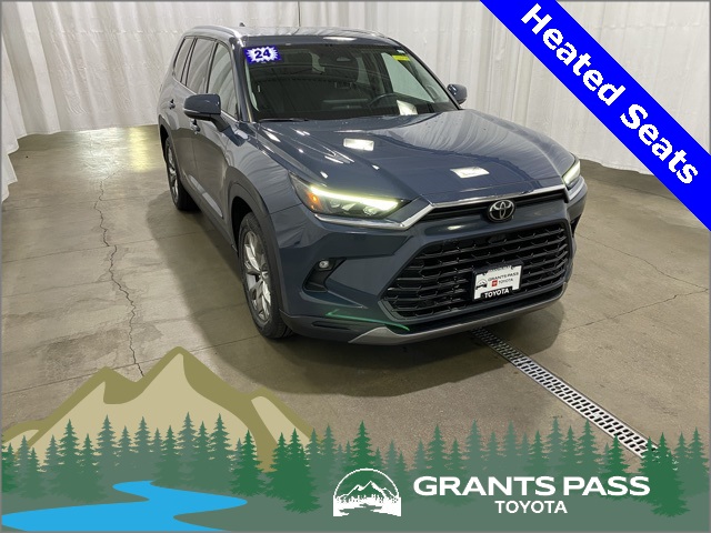 2024 Toyota Grand Highlander Limited's photo