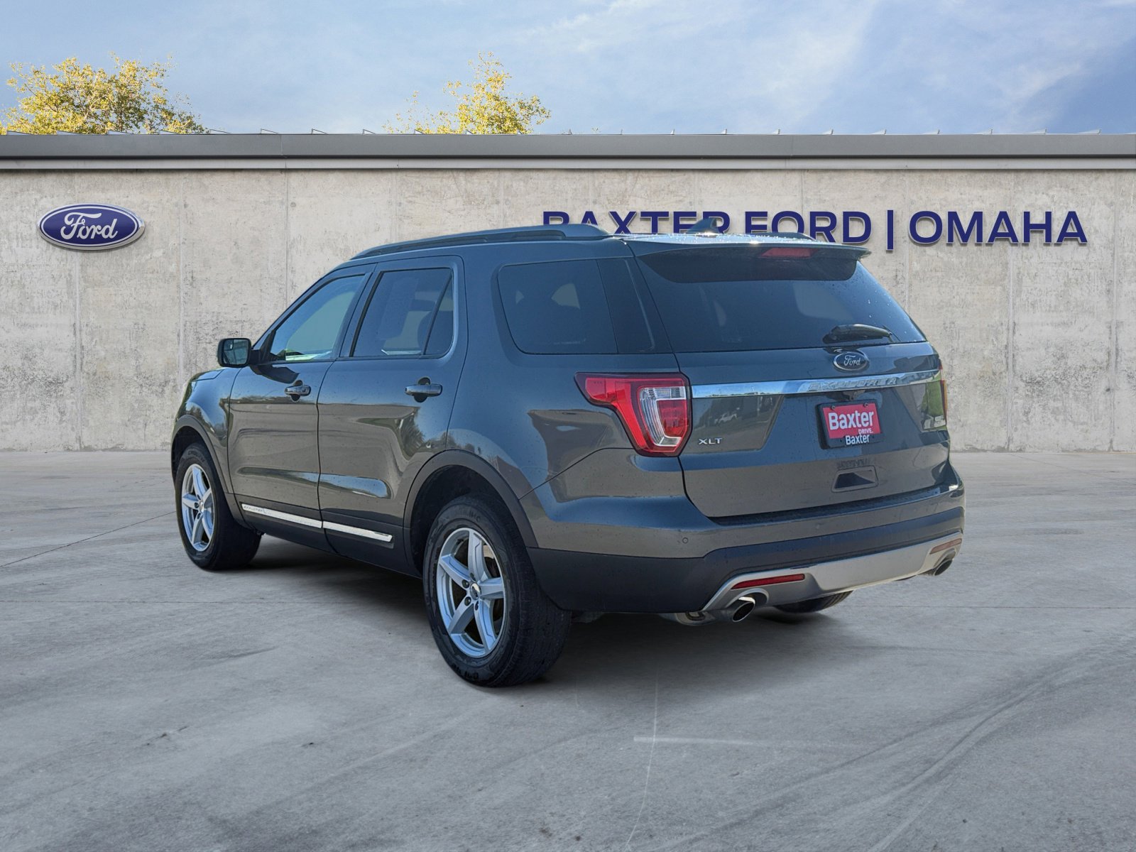2016 Ford Explorer XLT photo 3