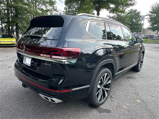 2026 Volkswagen Atlas SEL Premium R-Line photo 5