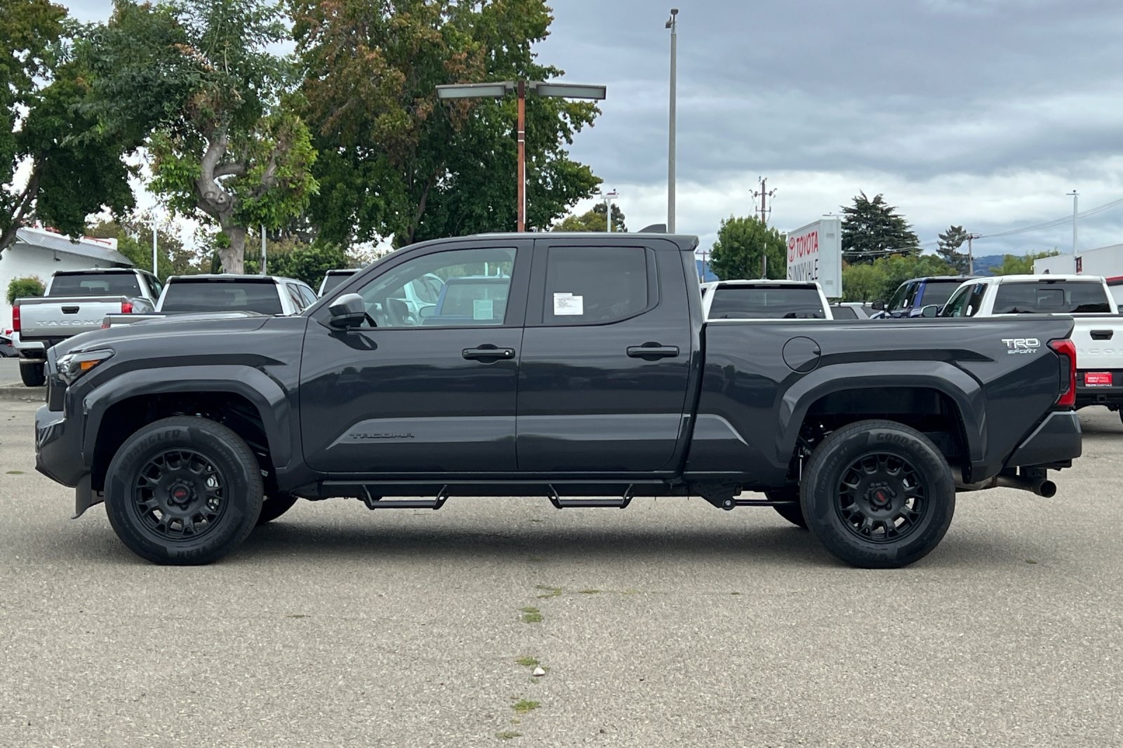 2025 Toyota Tacoma TRD Sport 4x4 Double Cab photo 6