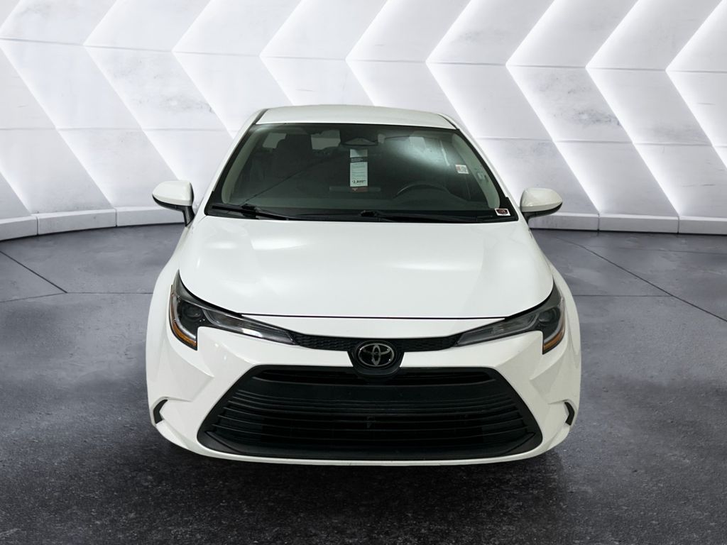 2023 Toyota Corolla LE photo 2