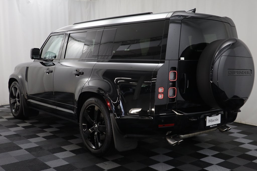 2025 Land Rover Defender 130 V8 photo 16
