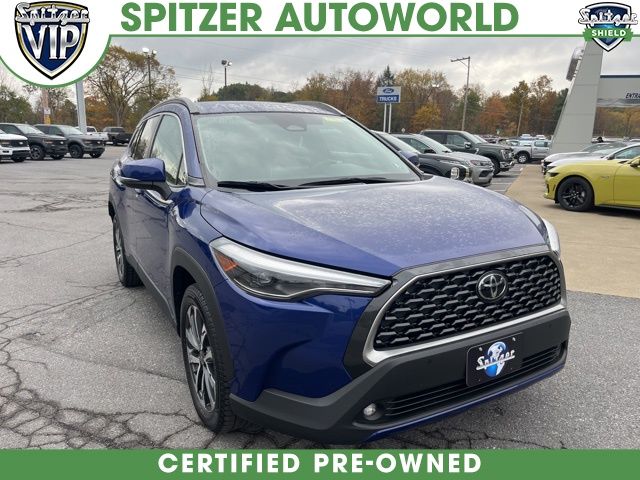 2023 Toyota Corolla Cross XLE's photo