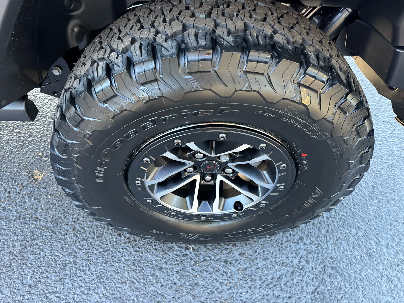 2025 Jeep Wrangler Rubicon photo 15